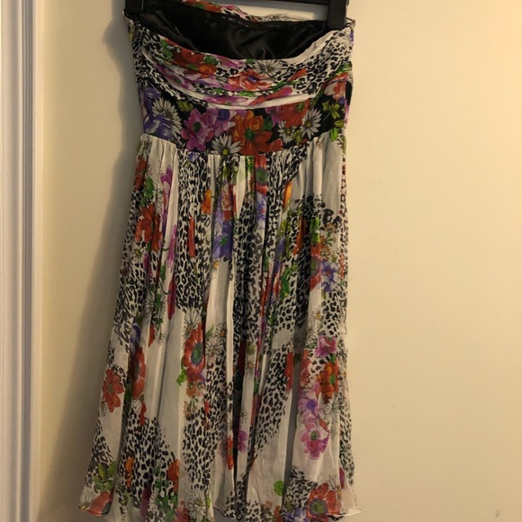 Floral Strapless dress - Picture 3 of 3